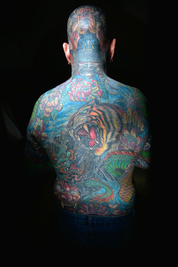 Тони Бартон – татуировка в четыре слоя